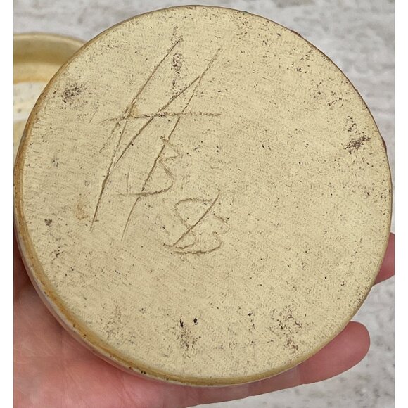 Signed Handcrafted Ceramic Trinket Box Floral Design Speckled Clay - Picture 7 of 8